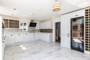 Kitchen- click for photo gallery